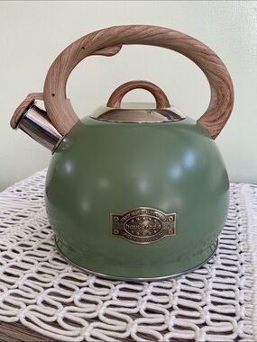 Hauce Radio Classic Whistling Tea Coffee Kettle Sage Green with Wood-Tone Handle